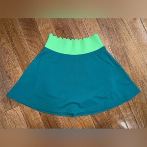 Attarco Active Skort with Scalloped Waistband and built-in Shorts Size S